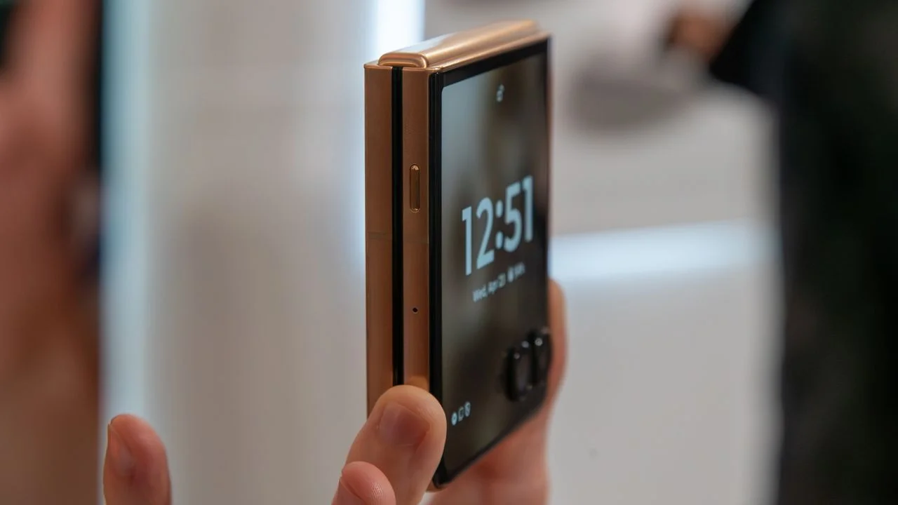 Should you wait for the Motorola Razr 2026? Well, it's complicated...